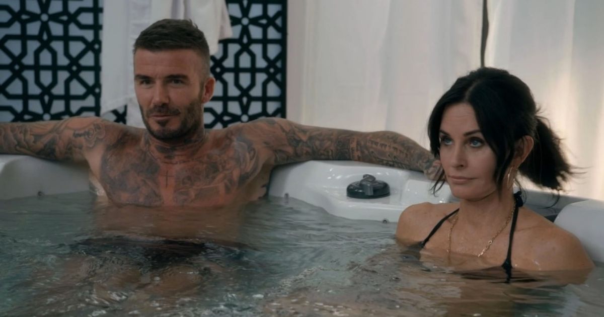 Inside David Beckham's Modern Family stint as he shares cosy hot tub with  Courteney Cox - Mirror Online