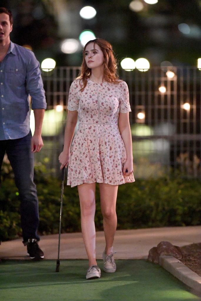 Zoey Deutch Feet Pictures