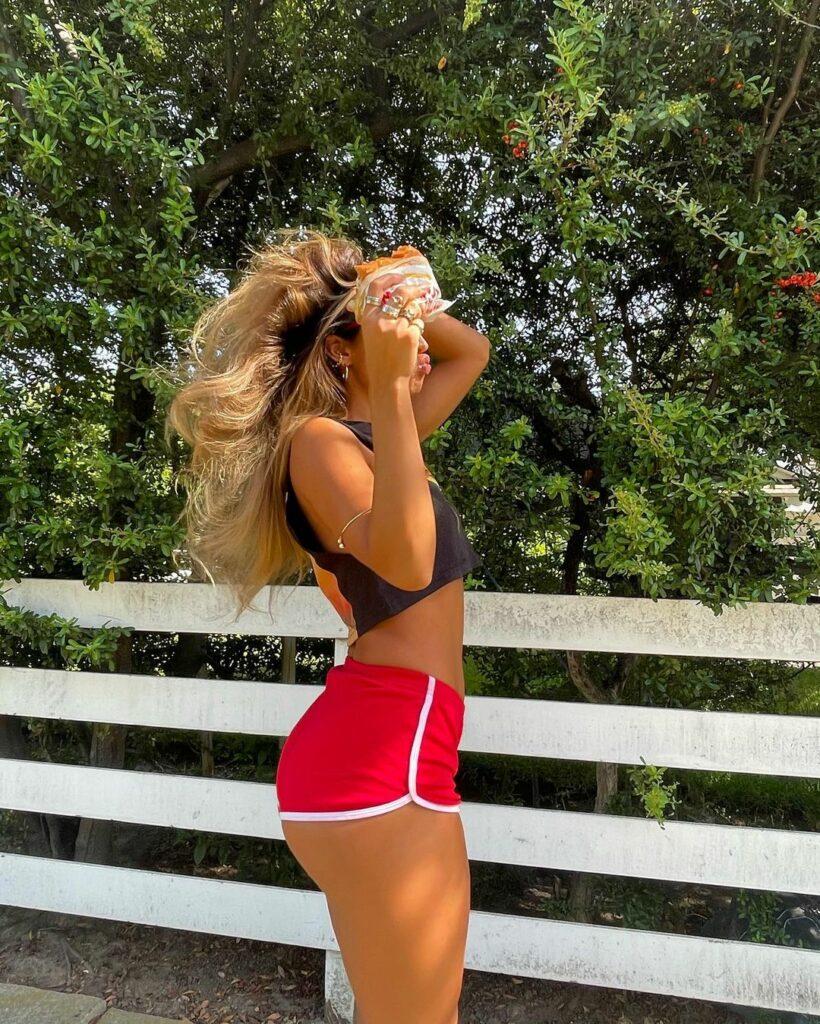 Sommer Ray posing for the camera.