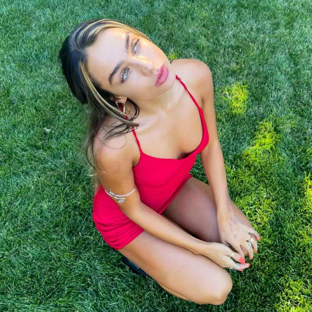 Sommer Ray posing for the camera.