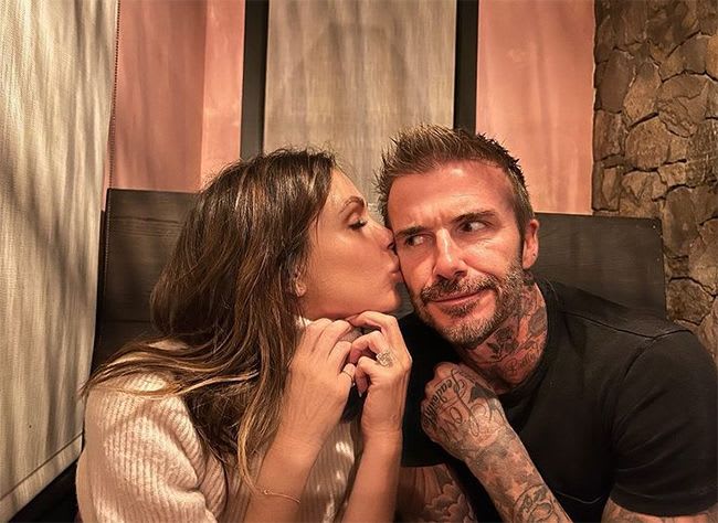 victoria beckham david beckham kiss