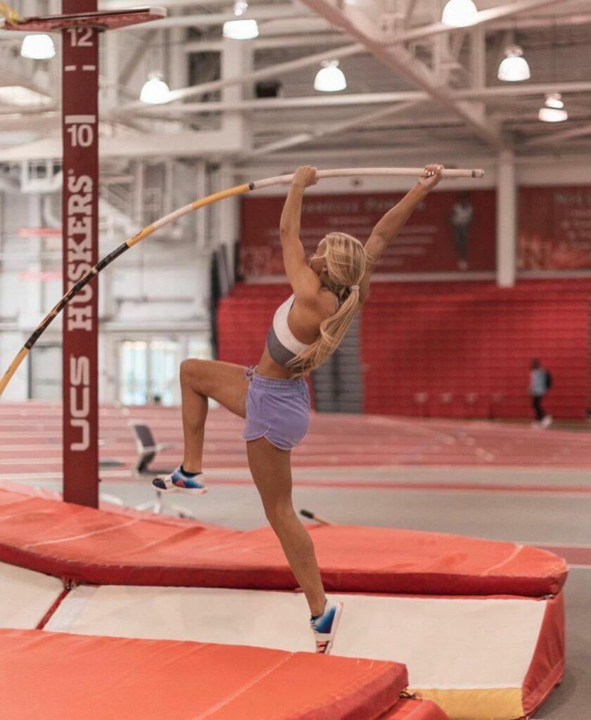 Jess Gardner pole vaulting.