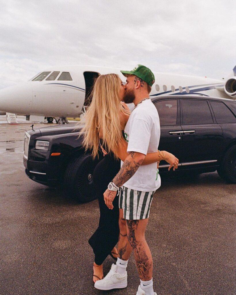 Jake Paul kissing his new girlfriend Jutta Leerdam.