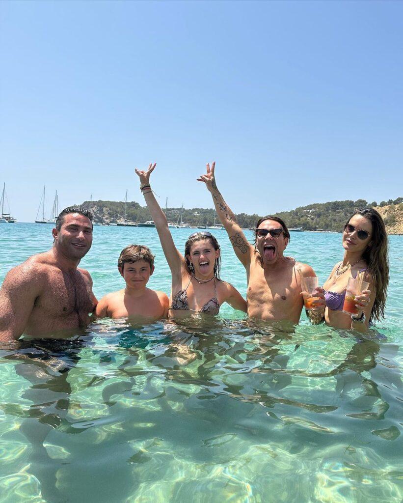 Anja Ambrosio Mazur poses with her mom Alessandra Ambrosio, brother Noah, and friends.