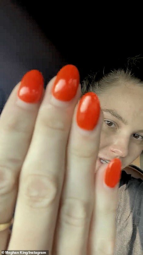 'Look at this. This is my old nails, I love this color. But the next time you see them, they will be done, poof!'