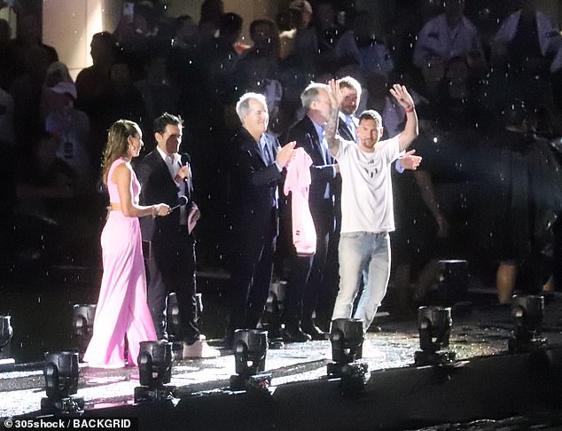 Lionel Messi, David Beckham and their families at Messi's presentation at Inter Miami