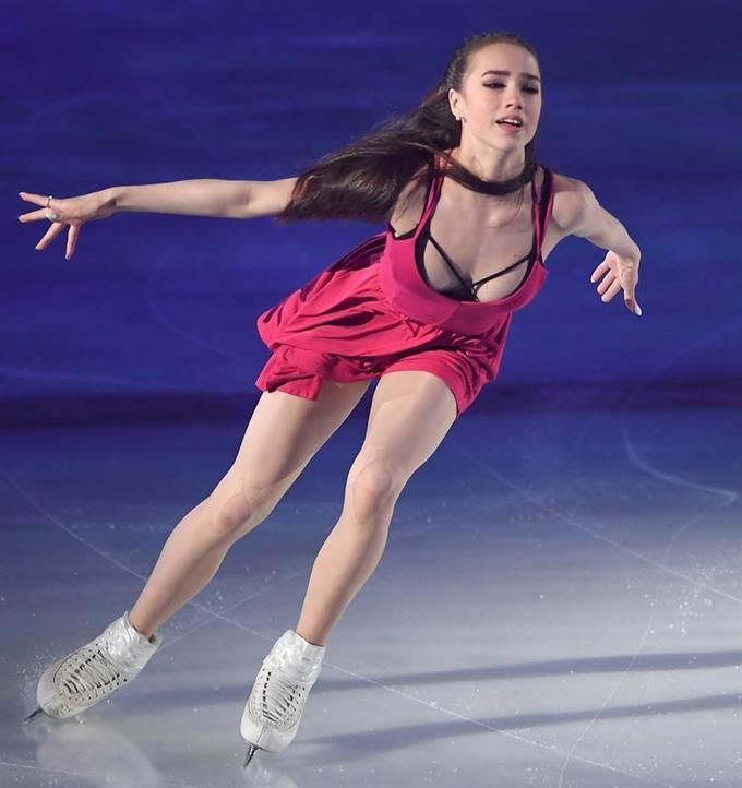 Alina Zagitova(Russia) | Robe de patinage artistique, Robe de patinage,  Patinage artistique