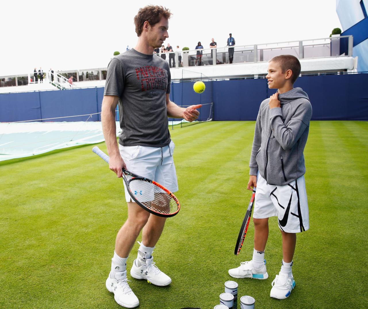 Andy Murray offered Romeo Beckham tennis lessons after he gave up football