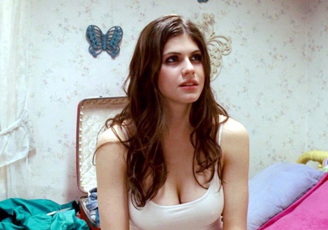 Alexandra Daddario sexy boops pic