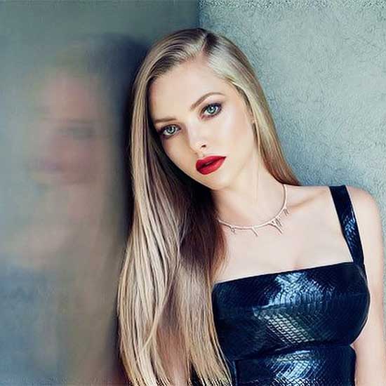 Amanda-Seyfried-sexiest-hottest-sexy-photos-hot-pictures-42