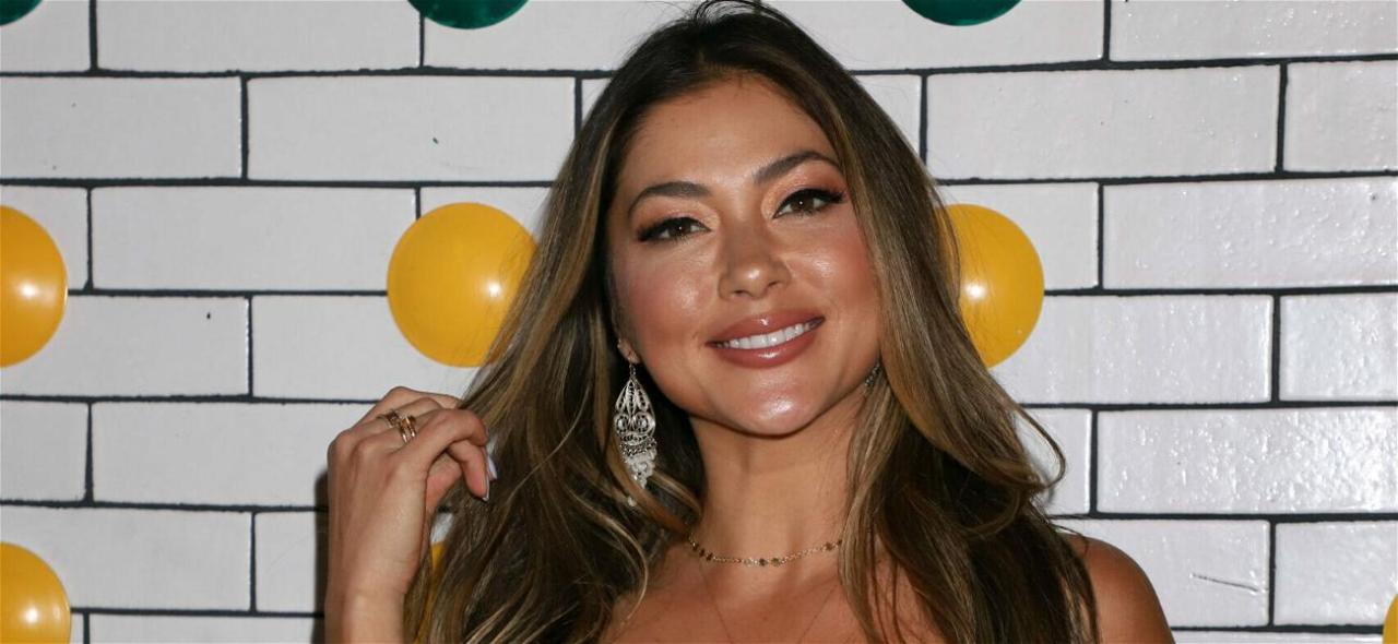 UFC Ring Girl Arianny Celeste Is ‘Living For Fun Summer Colors’