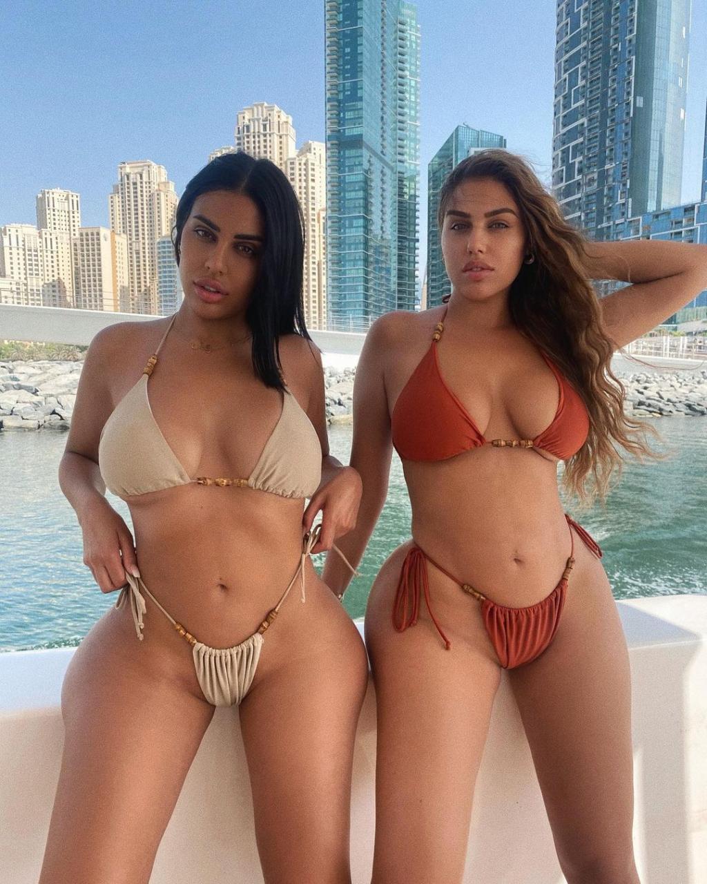 Sisters Anna and Madi matched in Dubai on their last trip