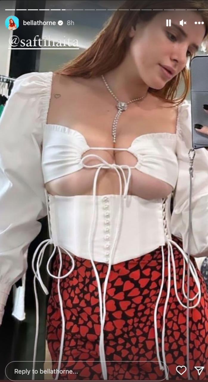 Bella Thorne.