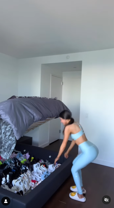 Jen Selter gets ready