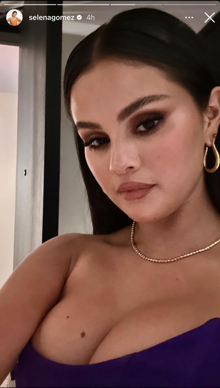 Selena Gomez Looks Radiant As She Puts Up Bursty Display In New Snaps