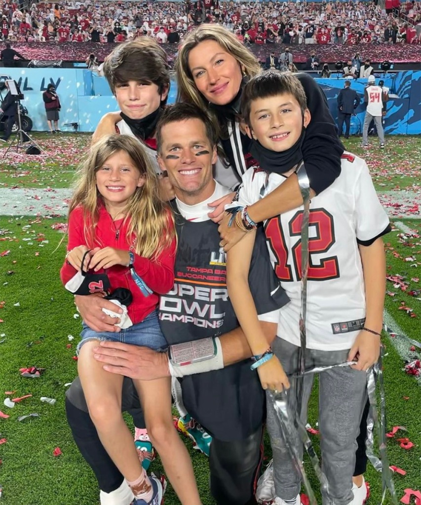 Tom Brady and Gisele Bündchen with their kids after the Buccaneers won the Super Bowl in February 2021.