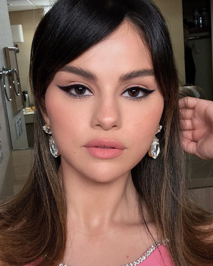 Vogue Singapore 2021 Selena gomez best beauty hair makeup