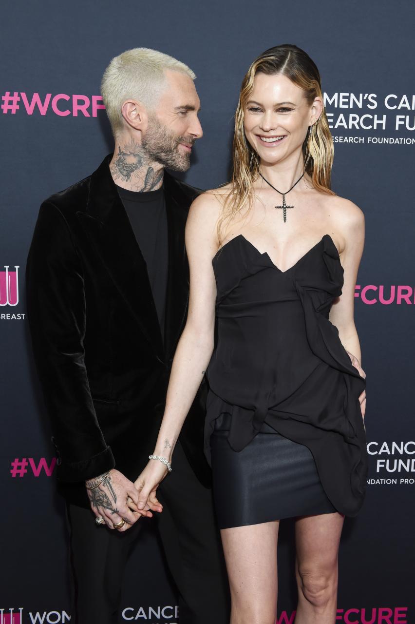 Behati posed with Maroon 5 frontman hubby Adam Levine, 44