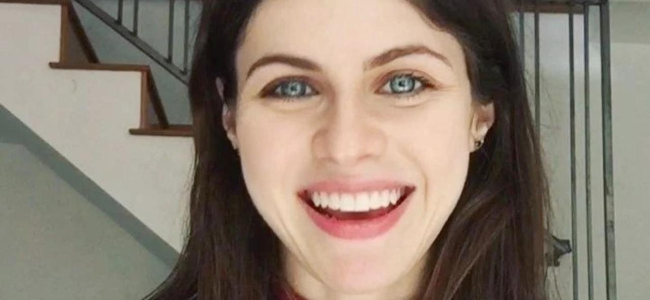 Alexandra Daddario In Tight Undies And Socks Highlights Stunning Figure