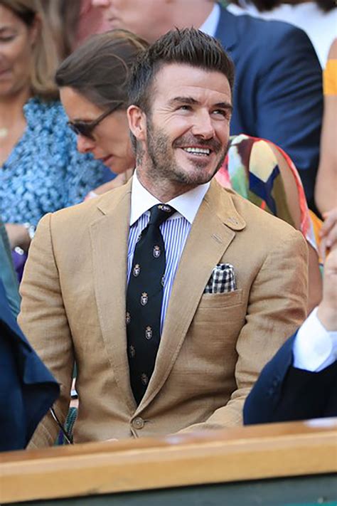 David Beckham แนะนำเครื่องแต่งกายที่เหมาะกับสภาพอากาศอบอุ่นที่ ...