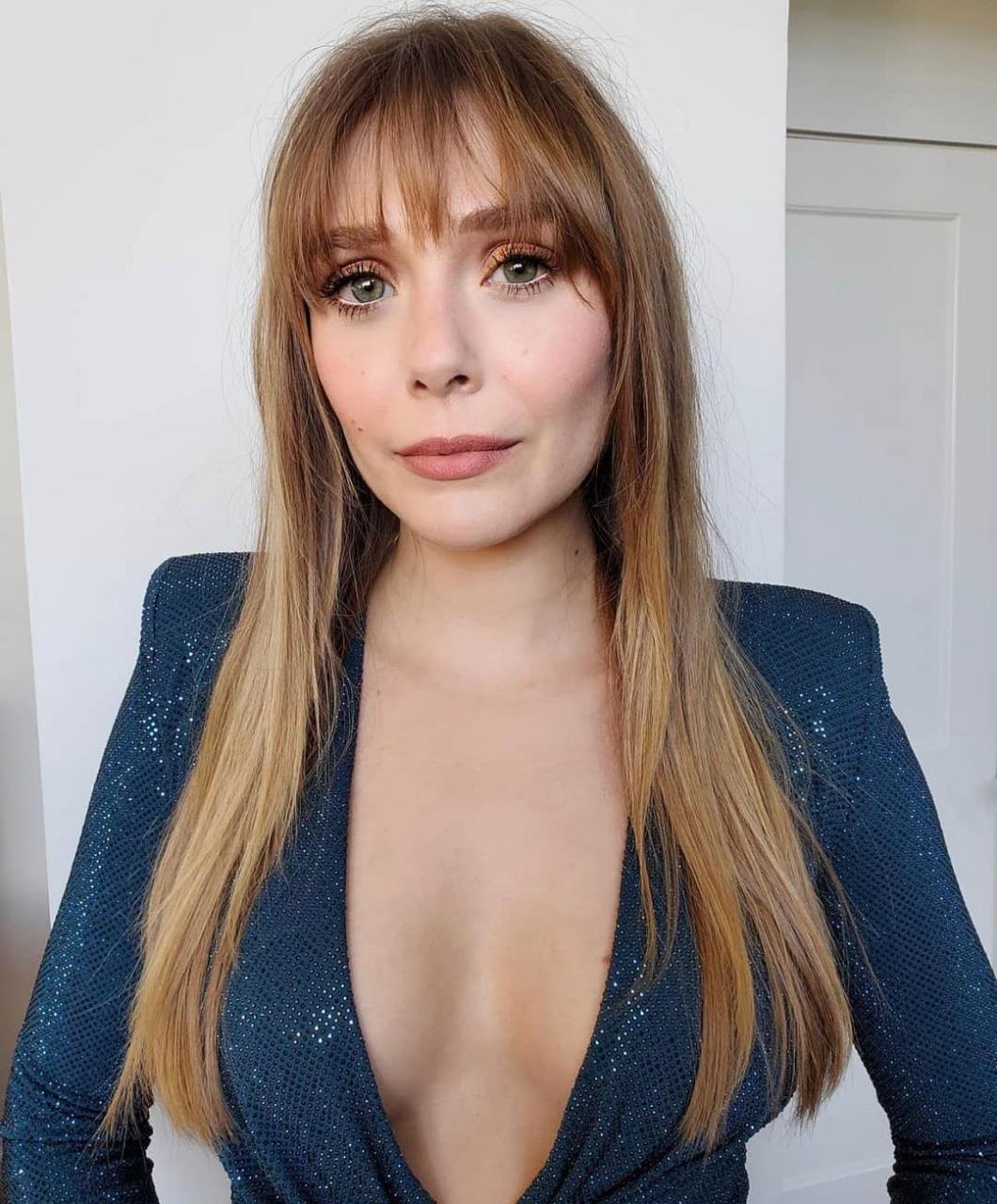 elizabeth olsen tits