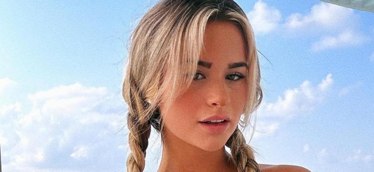 Emily Elizabeth Sunkissed On Laguna Beach Is ‘Utterly Gorgeous’