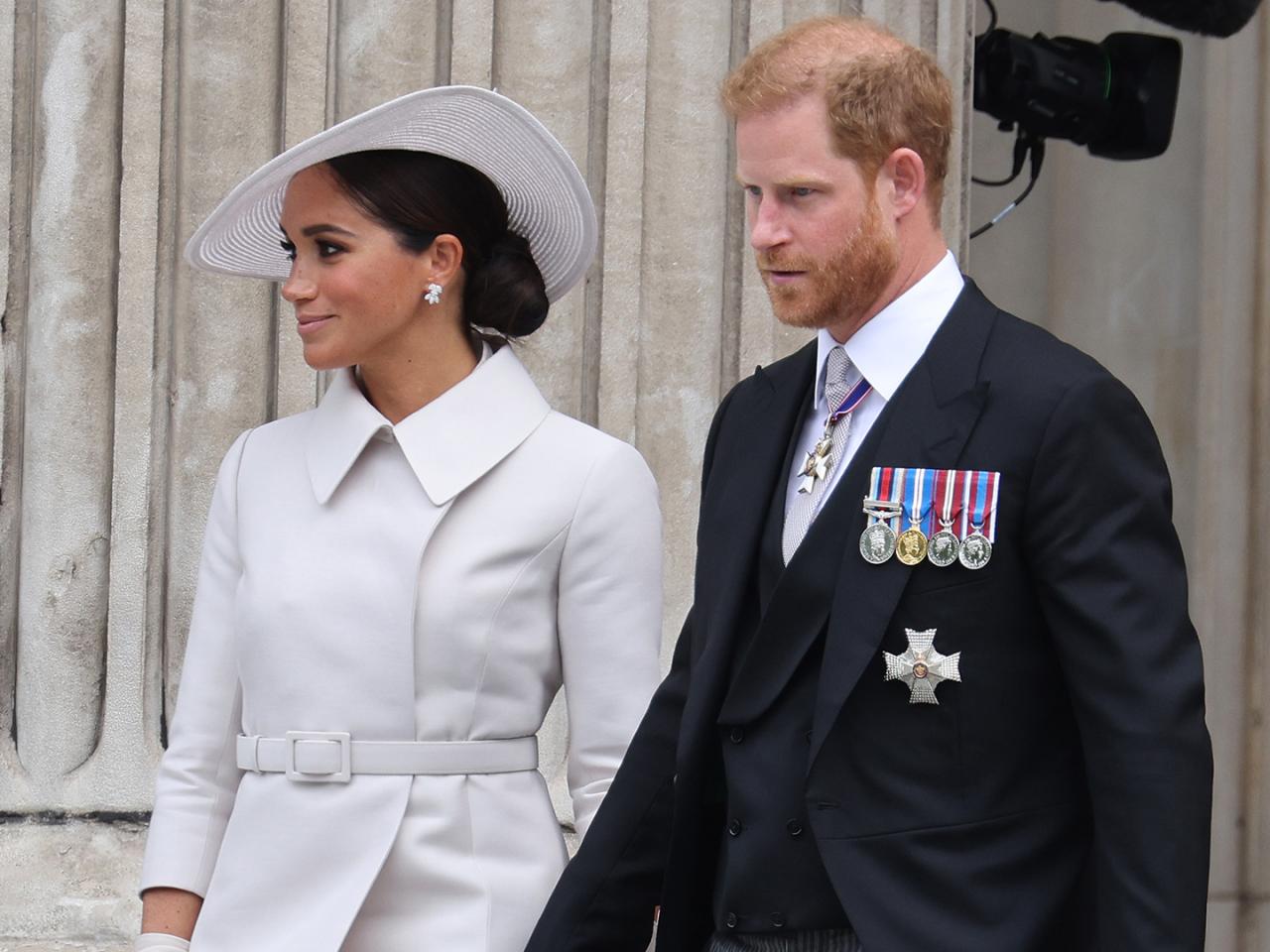 Times the Royal Family Subtly Shaded Meghan Markle & Prince Harry – SheKnows