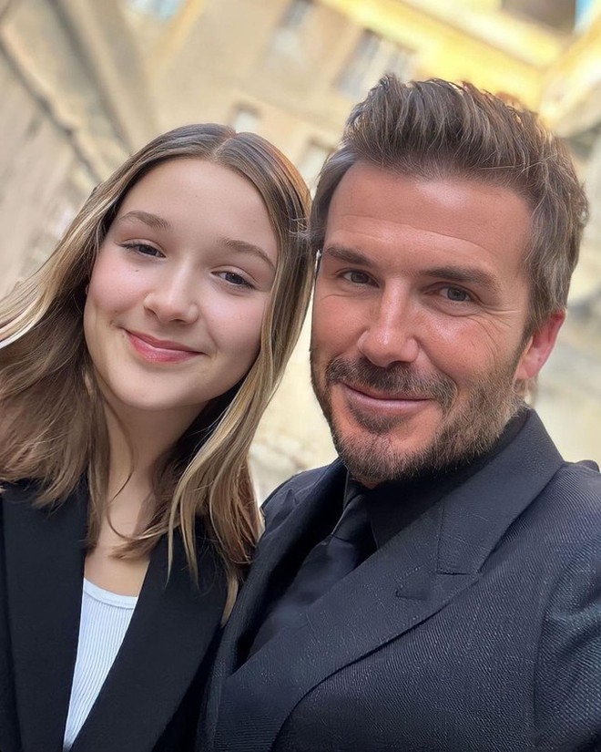 Con gái 12 tuổi của Beckham bị cấm trang điểm khi ra đường