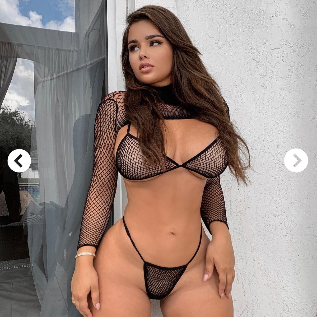 Anastasiya Kvitko’s a alluring beauty with a face like an angel…so sexy that it easily attracts attention ‎