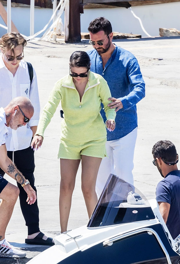 Selena Gomez's Green Shorts On Boat In Italy With Producer: Photos – Hollywood Life