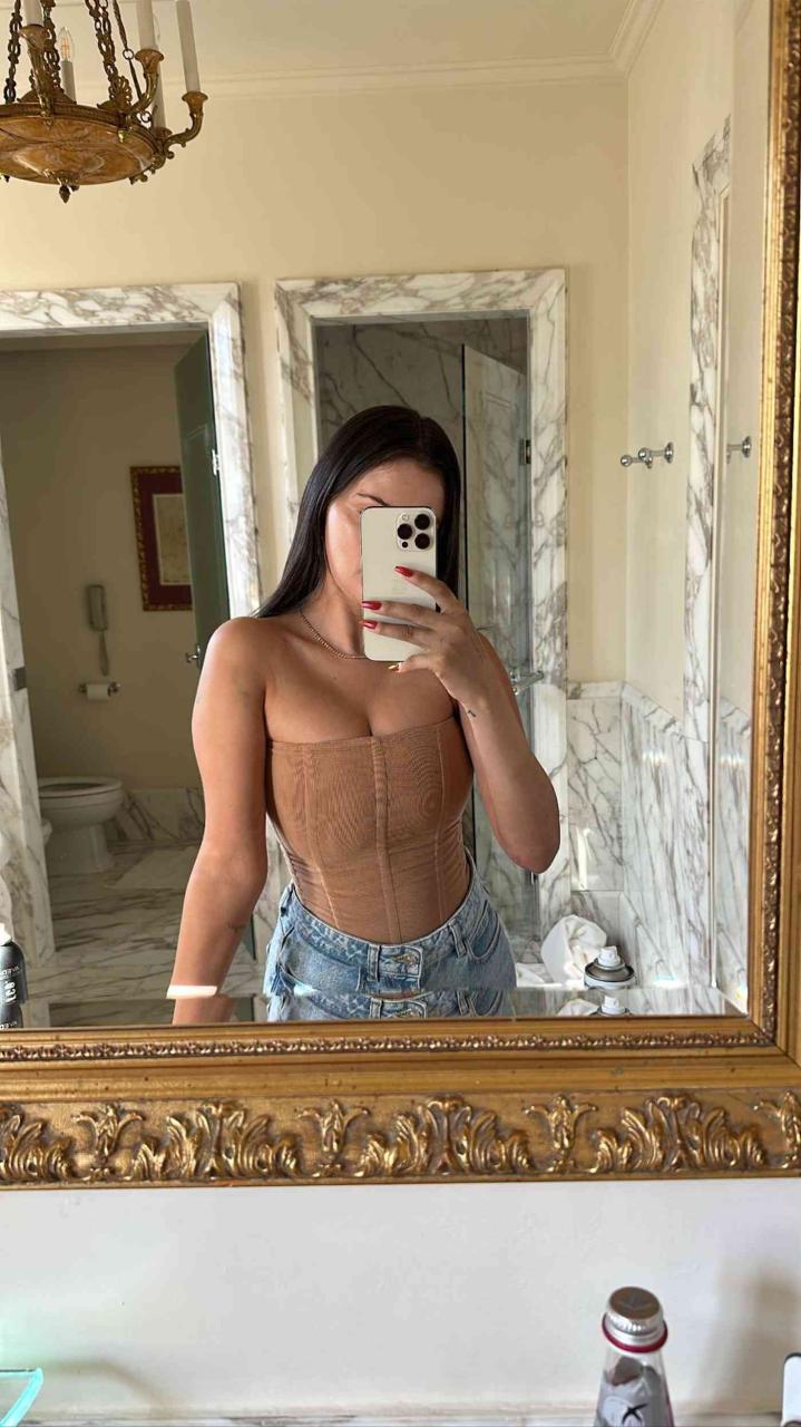 Selena Gomez Wore Jeans and Lingerie for Her Latest Mirror Selfie