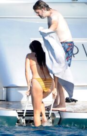 Sensual Margot Robbie Bikini Body on Vacation with her husband Tom Ackerley 2022