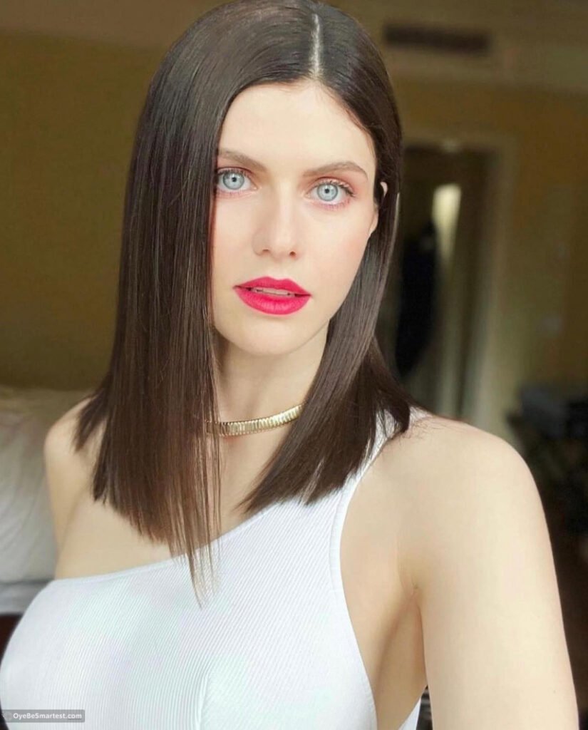 Alexandra Daddario Sєxy 