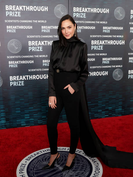 Gal Gadot arrives at the Ninth Breakthrough Prize Ceremony at Academy Museum of Motion Pictures on April 15, 2023 in Los Angeles, California.