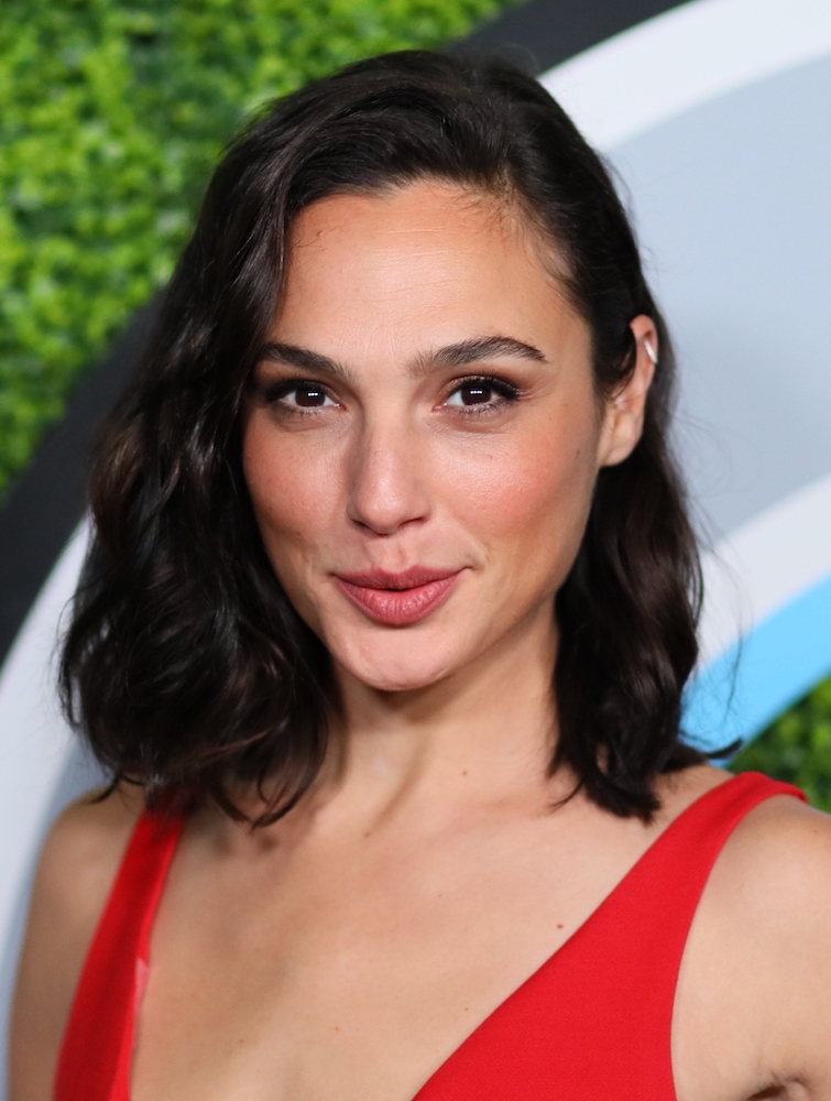 seventeen-gal-gadot-jb-lacroix.jpg